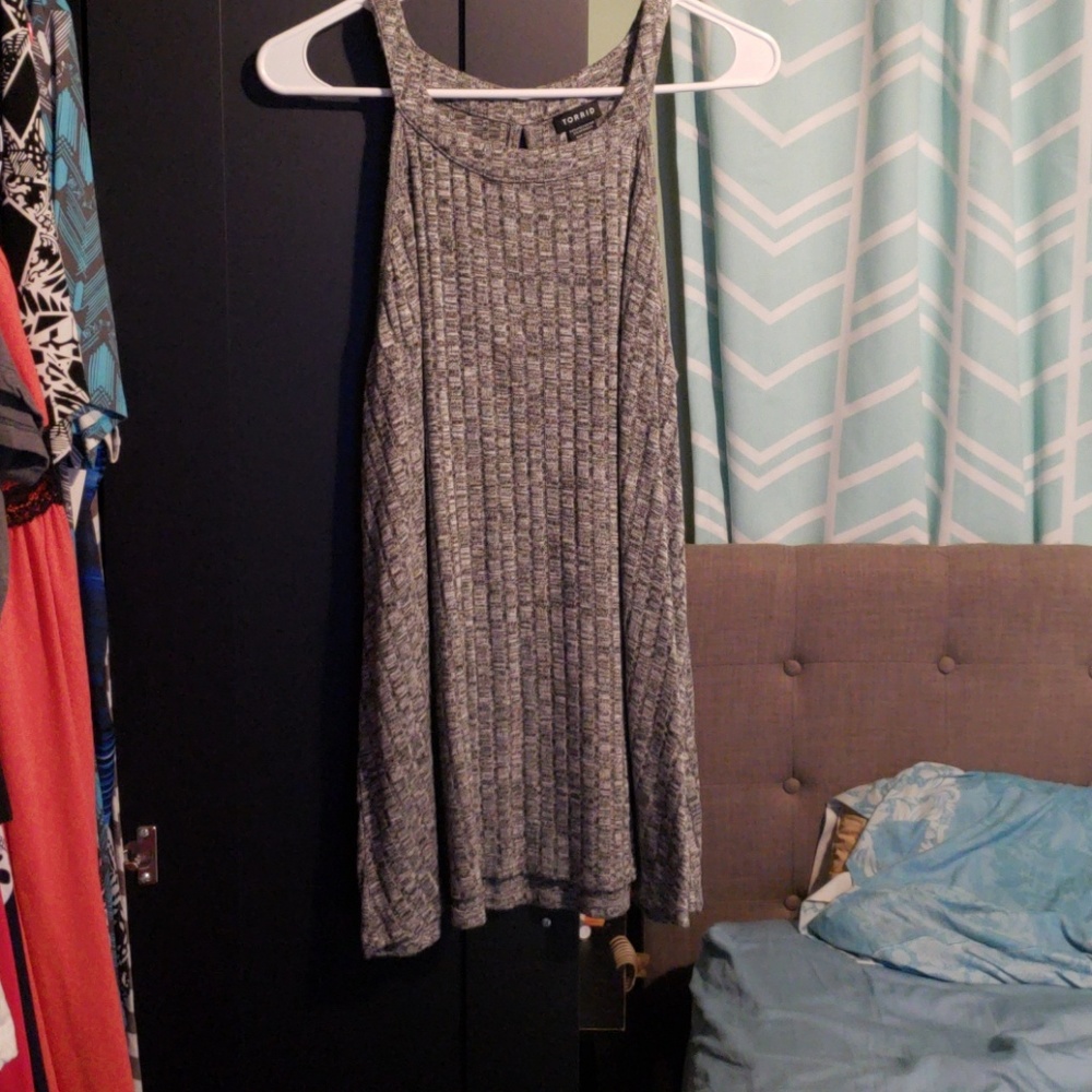 Size 2 torrid tank